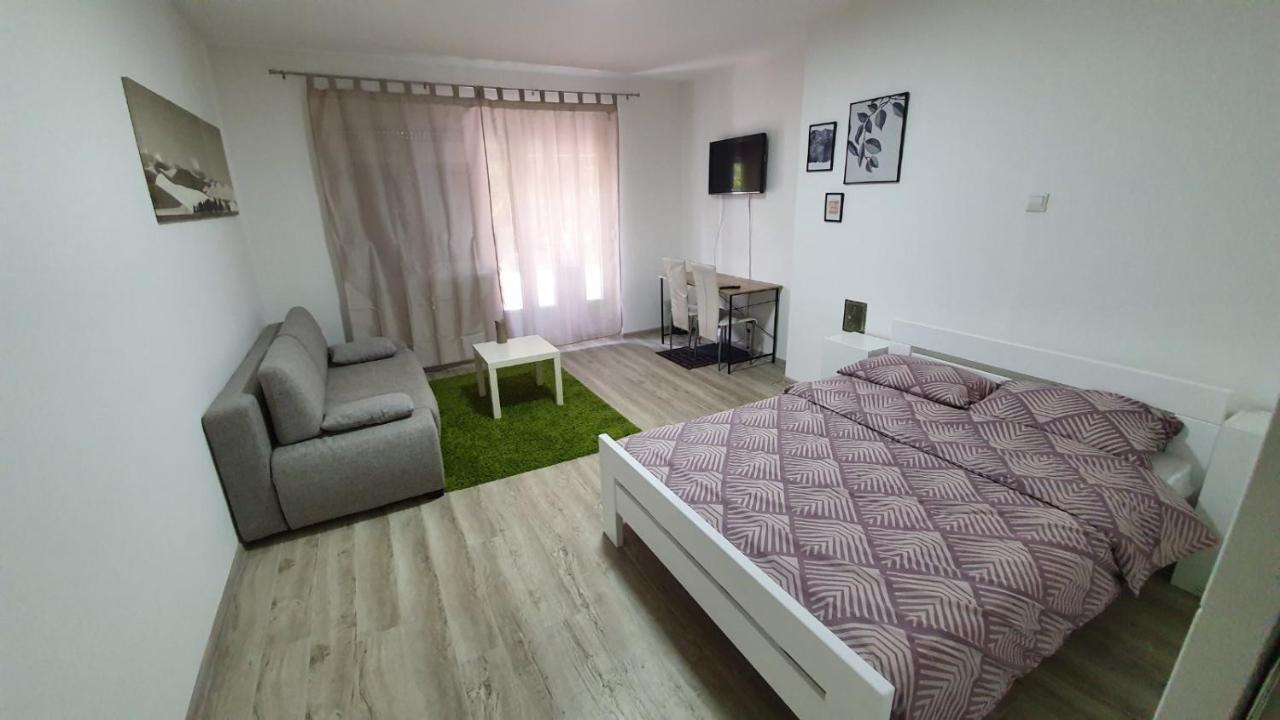 Apartment Star 2 Bihać Buitenkant foto