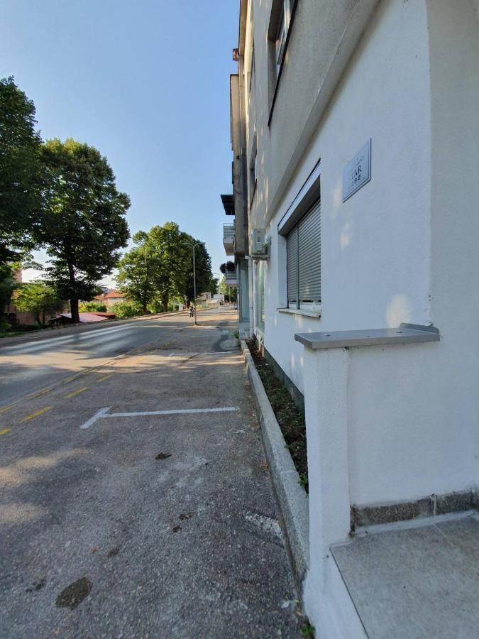 Apartment Star 2 Bihać Buitenkant foto